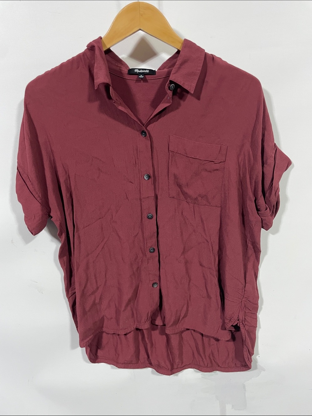 Madewell Short-Sleeve Button-Down Shirt in Wine